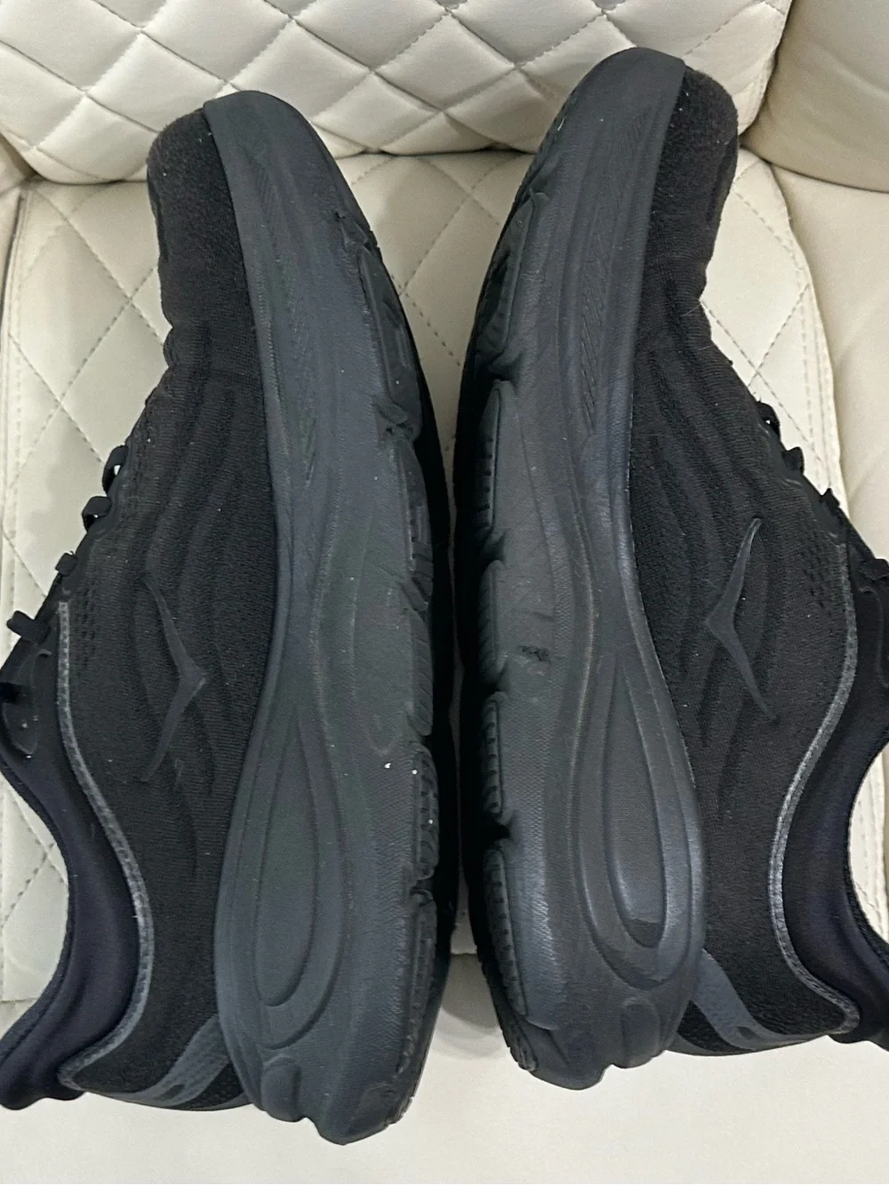 HOKA Bondi 9 running shoes triple black size 12 4E extra wide